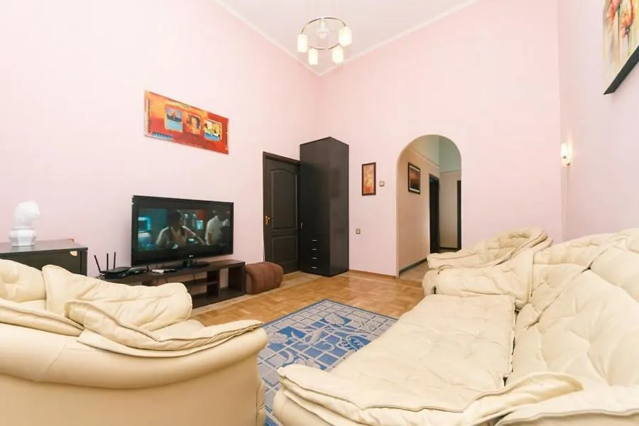 Апартаменти 4-Кімнатні В Центрі, Поруч Майдан Незалежності Kiev Apartamento
